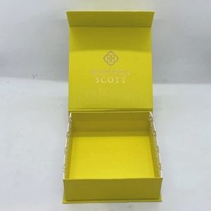 Kendra Scott Empty Box Magnetic Closure 4.5" x 4.5" x 1.5"